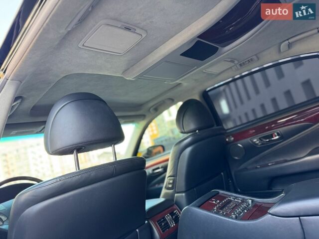 Черный Лексус ЛС, объемом двигателя 4.61 л и пробегом 220 тыс. км за 10800 $, фото 20 на Automoto.ua