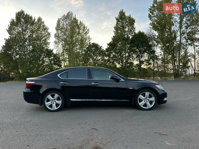 Черный Лексус ЛС, объемом двигателя 4.61 л и пробегом 190 тыс. км за 14500 $, фото 3 на Automoto.ua
