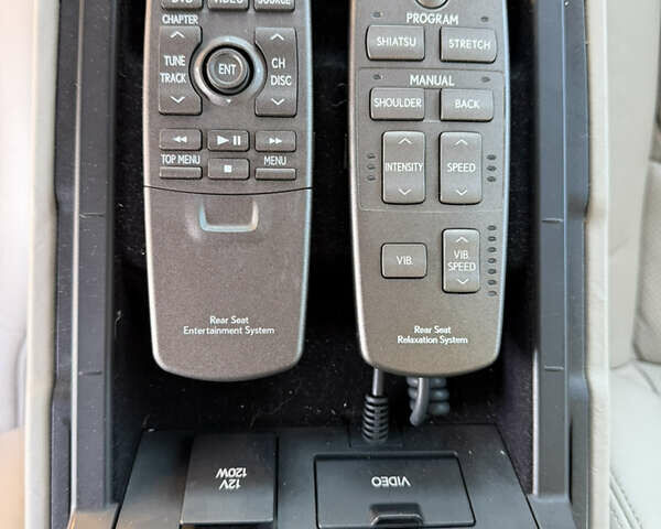 Чорний Лексус ЛС, об'ємом двигуна 4.97 л та пробігом 323 тис. км за 15500 $, фото 25 на Automoto.ua