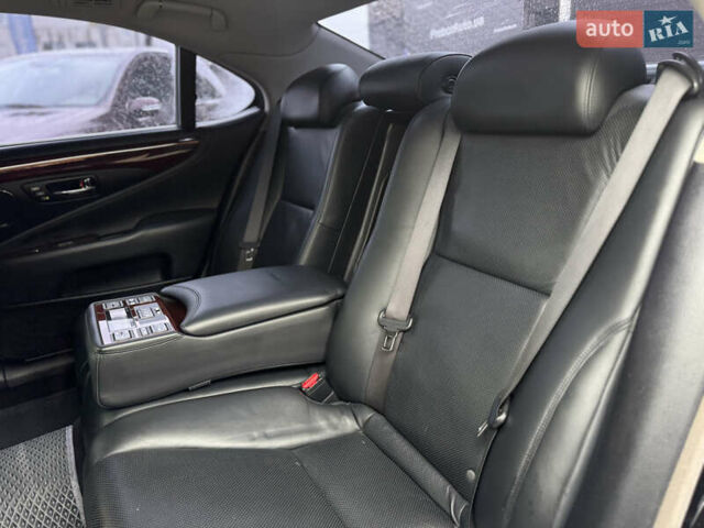 Чорний Лексус ЛС, об'ємом двигуна 4.61 л та пробігом 316 тис. км за 11800 $, фото 34 на Automoto.ua