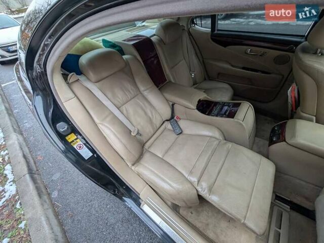 Чорний Лексус ЛС, об'ємом двигуна 4.61 л та пробігом 312 тис. км за 12000 $, фото 6 на Automoto.ua