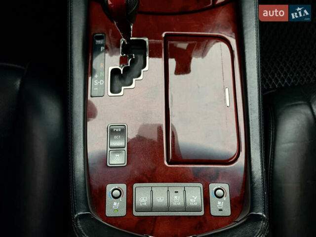 Черный Лексус ЛС, объемом двигателя 4.61 л и пробегом 308 тыс. км за 11999 $, фото 33 на Automoto.ua