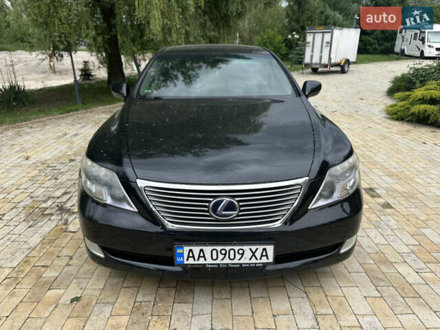 Черный Лексус ЛС, объемом двигателя 5 л и пробегом 142 тыс. км за 16900 $, фото 11 на Automoto.ua
