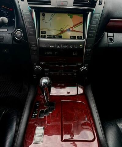 Чорний Лексус ЛС, об'ємом двигуна 4.61 л та пробігом 230 тис. км за 11700 $, фото 8 на Automoto.ua