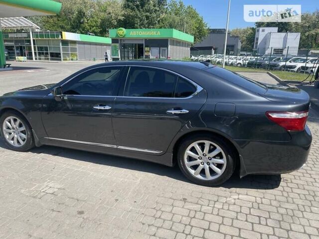 Черный Лексус ЛС, объемом двигателя 4.6 л и пробегом 267 тыс. км за 13500 $, фото 5 на Automoto.ua