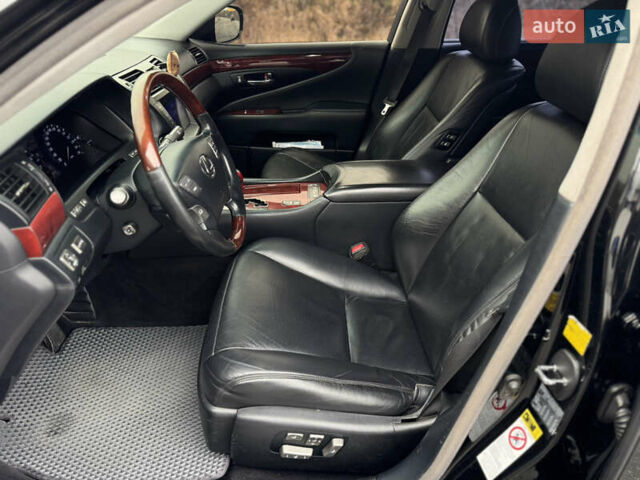 Черный Лексус ЛС, объемом двигателя 4.61 л и пробегом 308 тыс. км за 11999 $, фото 39 на Automoto.ua