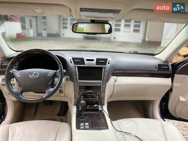 Чорний Лексус ЛС, об'ємом двигуна 4.61 л та пробігом 290 тис. км за 7999 $, фото 15 на Automoto.ua