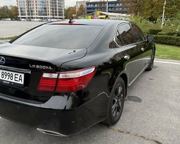 Черный Лексус ЛС, объемом двигателя 4.97 л и пробегом 347 тыс. км за 14500 $, фото 3 на Automoto.ua
