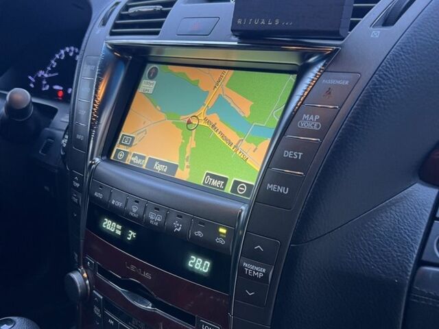 Черный Лексус ЛС, объемом двигателя 4.6 л и пробегом 230 тыс. км за 13800 $, фото 7 на Automoto.ua
