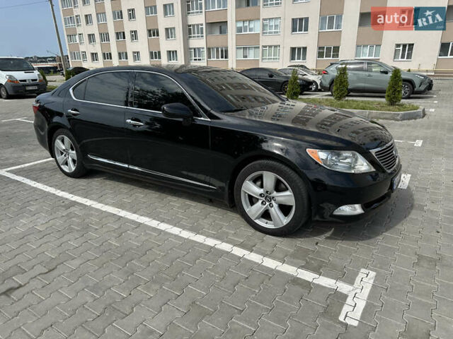 Черный Лексус ЛС, объемом двигателя 4.6 л и пробегом 180 тыс. км за 15700 $, фото 5 на Automoto.ua