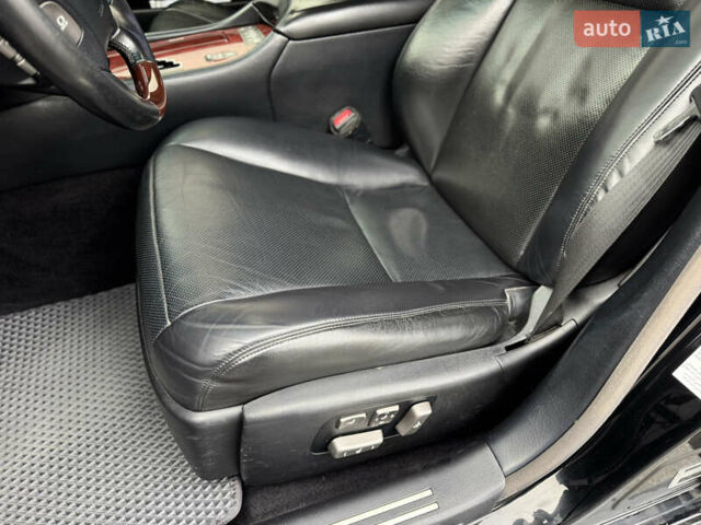 Черный Лексус ЛС, объемом двигателя 4.61 л и пробегом 308 тыс. км за 11999 $, фото 37 на Automoto.ua