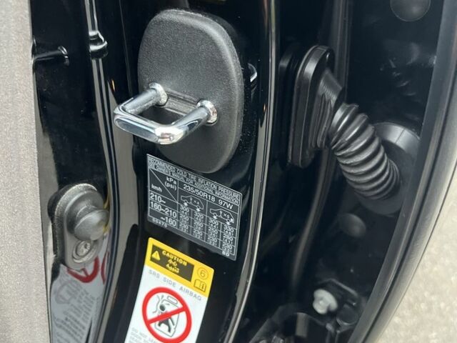 Черный Лексус ЛС, объемом двигателя 4.6 л и пробегом 230 тыс. км за 13800 $, фото 15 на Automoto.ua