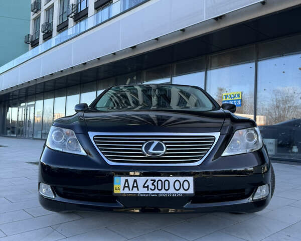 Черный Лексус ЛС, объемом двигателя 4.6 л и пробегом 215 тыс. км за 12400 $, фото 9 на Automoto.ua