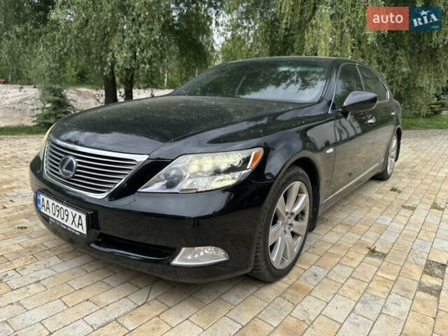 Черный Лексус ЛС, объемом двигателя 5 л и пробегом 142 тыс. км за 16900 $, фото 14 на Automoto.ua