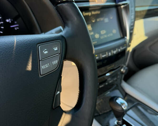 Черный Лексус ЛС, объемом двигателя 4.97 л и пробегом 323 тыс. км за 14500 $, фото 13 на Automoto.ua