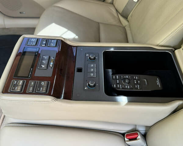 Чорний Лексус ЛС, об'ємом двигуна 4.6 л та пробігом 240 тис. км за 14600 $, фото 13 на Automoto.ua