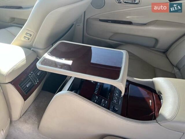 Чорний Лексус ЛС, об'ємом двигуна 4.61 л та пробігом 245 тис. км за 15400 $, фото 32 на Automoto.ua