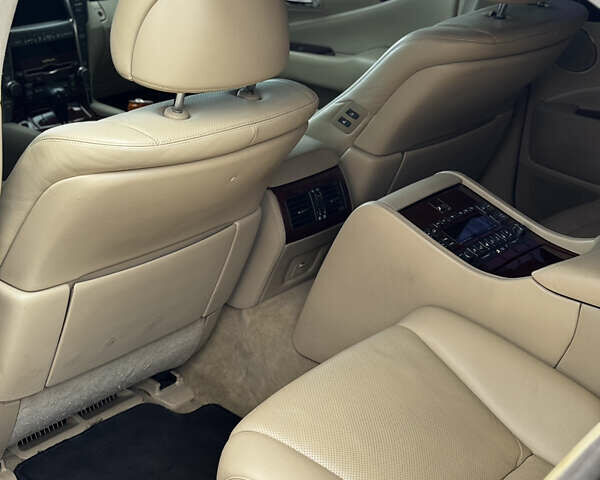 Черный Лексус ЛС, объемом двигателя 4.6 л и пробегом 192 тыс. км за 13500 $, фото 23 на Automoto.ua