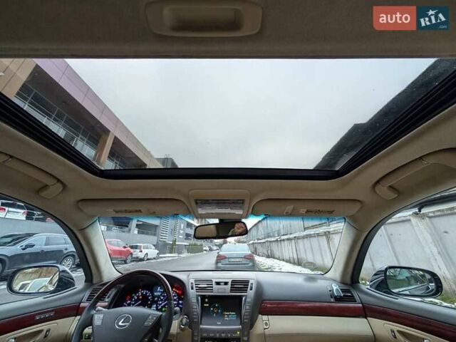 Чорний Лексус ЛС, об'ємом двигуна 4.61 л та пробігом 312 тис. км за 12000 $, фото 9 на Automoto.ua