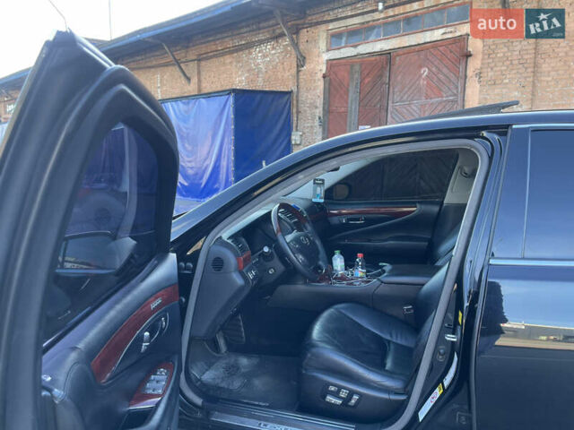 Черный Лексус ЛС, объемом двигателя 4.61 л и пробегом 205 тыс. км за 11000 $, фото 12 на Automoto.ua