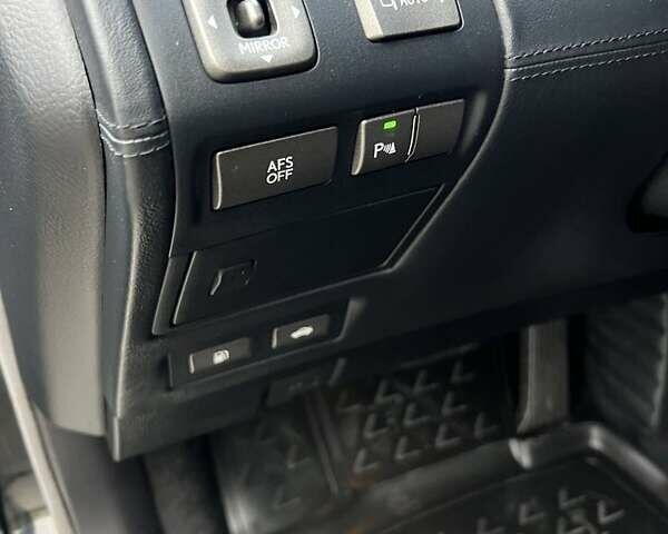 Чорний Лексус ЛС, об'ємом двигуна 4.6 л та пробігом 230 тис. км за 13800 $, фото 7 на Automoto.ua