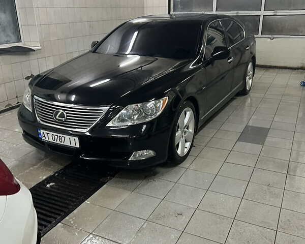 Чорний Лексус ЛС, об'ємом двигуна 4.61 л та пробігом 220 тис. км за 14500 $, фото 8 на Automoto.ua
