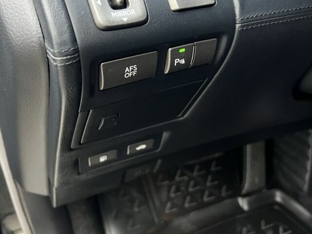 Черный Лексус ЛС, объемом двигателя 4.6 л и пробегом 230 тыс. км за 13800 $, фото 8 на Automoto.ua