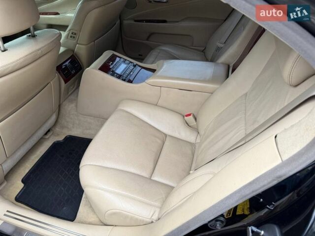 Черный Лексус ЛС, объемом двигателя 4.61 л и пробегом 188 тыс. км за 7900 $, фото 22 на Automoto.ua