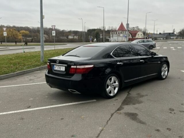 Черный Лексус ЛС, объемом двигателя 4.6 л и пробегом 230 тыс. км за 13800 $, фото 2 на Automoto.ua