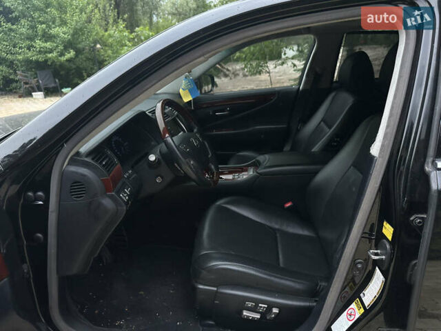 Чорний Лексус ЛС, об'ємом двигуна 5 л та пробігом 142 тис. км за 16900 $, фото 30 на Automoto.ua
