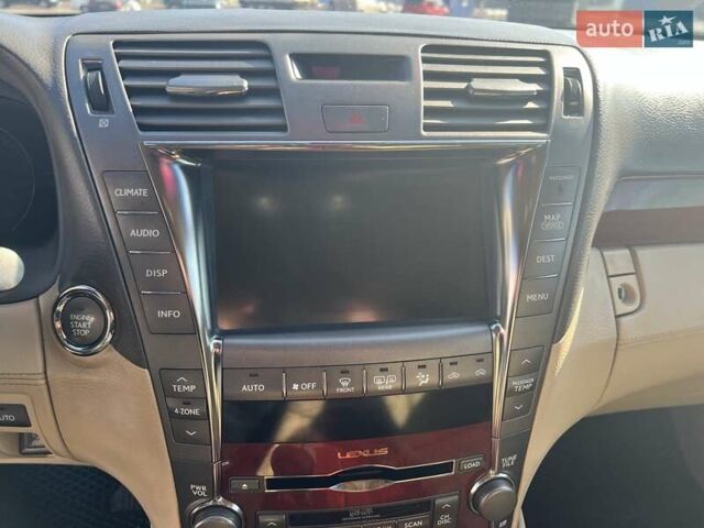 Чорний Лексус ЛС, об'ємом двигуна 4.61 л та пробігом 245 тис. км за 15400 $, фото 52 на Automoto.ua