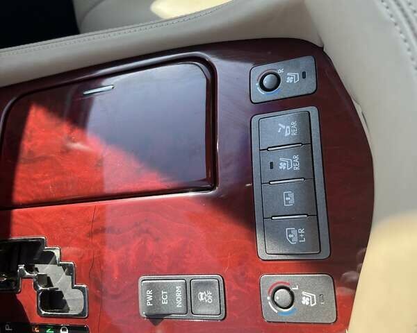 Чорний Лексус ЛС, об'ємом двигуна 4.61 л та пробігом 245 тис. км за 15400 $, фото 53 на Automoto.ua