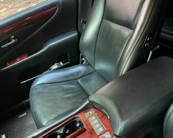 Черный Лексус ЛС, объемом двигателя 4.61 л и пробегом 181 тыс. км за 15000 $, фото 4 на Automoto.ua