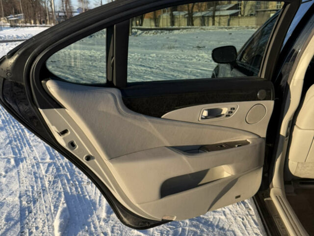Чорний Лексус ЛС, об'ємом двигуна 4.97 л та пробігом 323 тис. км за 12000 $, фото 23 на Automoto.ua