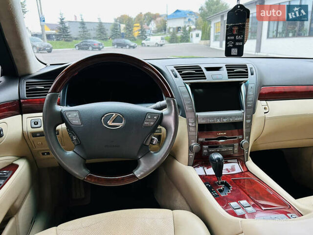 Черный Лексус ЛС, объемом двигателя 4.61 л и пробегом 200 тыс. км за 13900 $, фото 29 на Automoto.ua