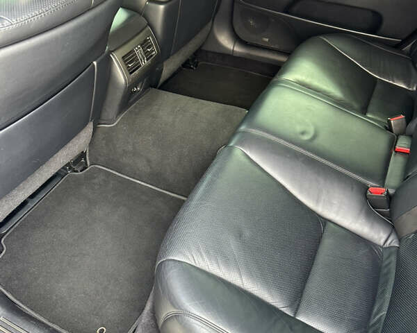 Черный Лексус ЛС, объемом двигателя 4.6 л и пробегом 180 тыс. км за 15700 $, фото 9 на Automoto.ua