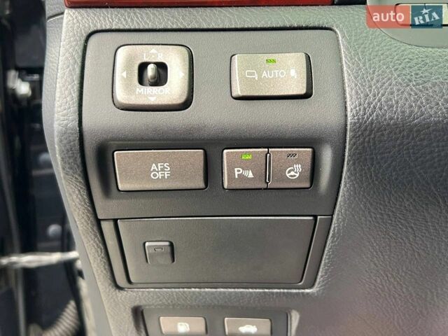 Черный Лексус ЛС, объемом двигателя 4.61 л и пробегом 188 тыс. км за 14200 $, фото 15 на Automoto.ua
