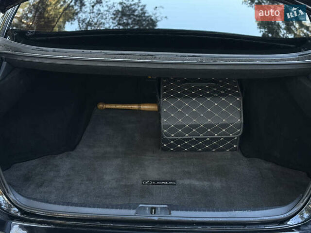 Чорний Лексус ЛС, об'ємом двигуна 4.61 л та пробігом 242 тис. км за 12600 $, фото 15 на Automoto.ua