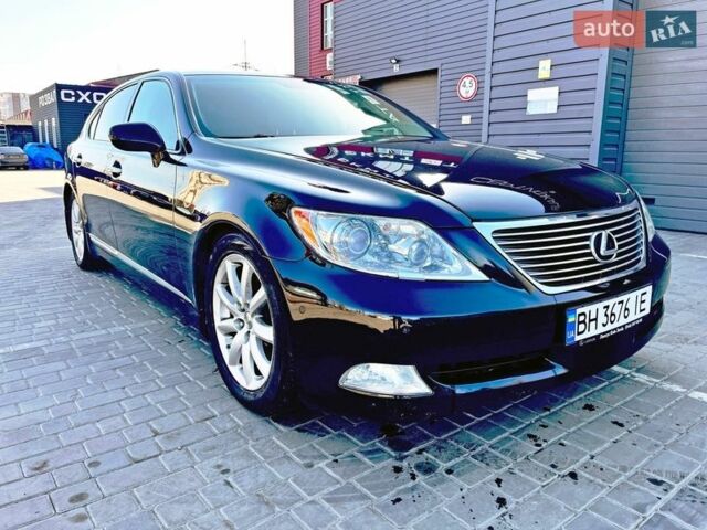 Черный Лексус ЛС, объемом двигателя 4.61 л и пробегом 262 тыс. км за 9500 $, фото 5 на Automoto.ua