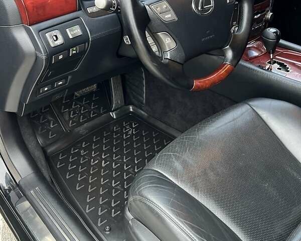 Чорний Лексус ЛС, об'ємом двигуна 4.6 л та пробігом 230 тис. км за 13800 $, фото 2 на Automoto.ua