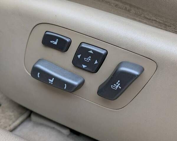 Чорний Лексус ЛС, об'ємом двигуна 4.61 л та пробігом 312 тис. км за 12000 $, фото 16 на Automoto.ua