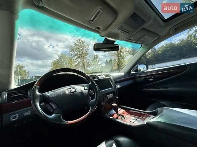 Черный Лексус ЛС, объемом двигателя 4.61 л и пробегом 268 тыс. км за 9400 $, фото 14 на Automoto.ua