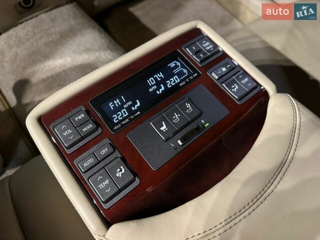 Черный Лексус ЛС, объемом двигателя 4.61 л и пробегом 82 тыс. км за 14500 $, фото 11 на Automoto.ua