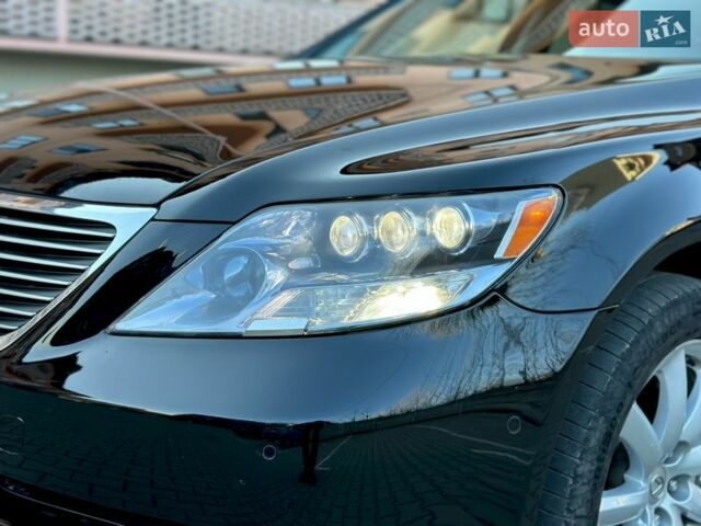 Чорний Лексус ЛС, об'ємом двигуна 4.97 л та пробігом 268 тис. км за 12500 $, фото 8 на Automoto.ua