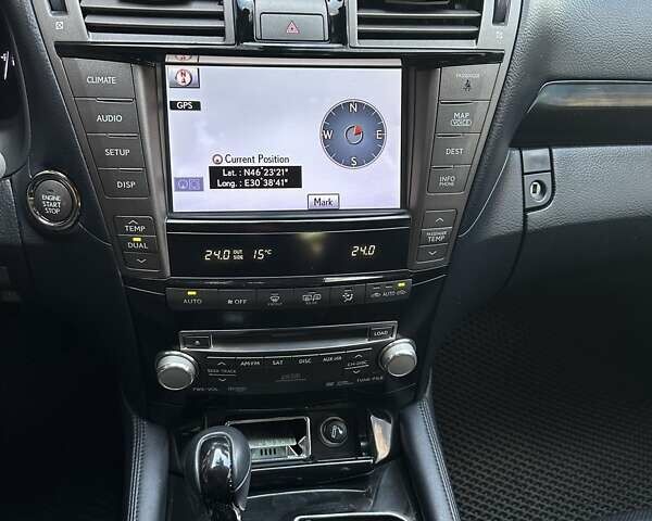 Черный Лексус ЛС, объемом двигателя 4.61 л и пробегом 281 тыс. км за 12700 $, фото 22 на Automoto.ua