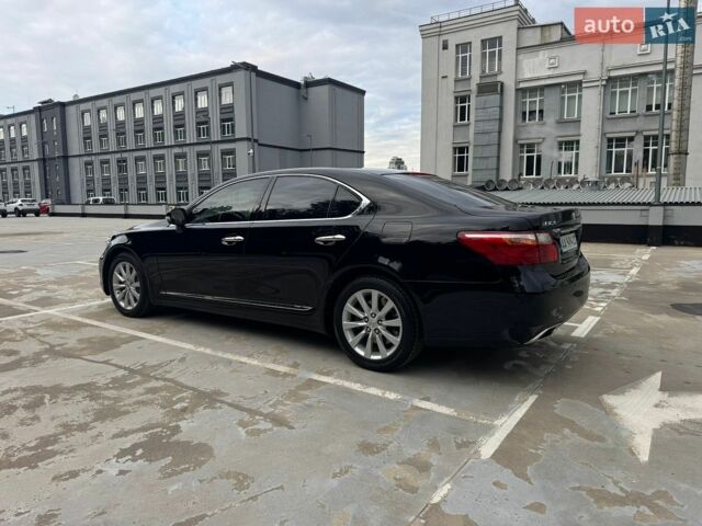Чорний Лексус ЛС, об'ємом двигуна 4.61 л та пробігом 193 тис. км за 15000 $, фото 6 на Automoto.ua