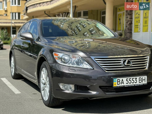 Черный Лексус ЛС, объемом двигателя 4.61 л и пробегом 114 тыс. км за 20999 $, фото 15 на Automoto.ua