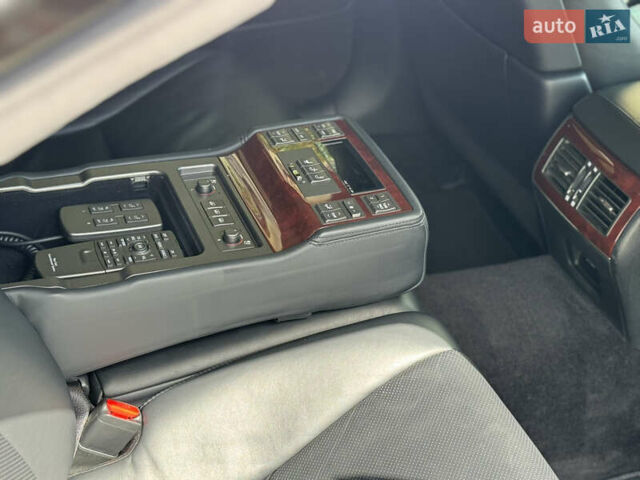 Черный Лексус ЛС, объемом двигателя 4.61 л и пробегом 114 тыс. км за 20999 $, фото 6 на Automoto.ua