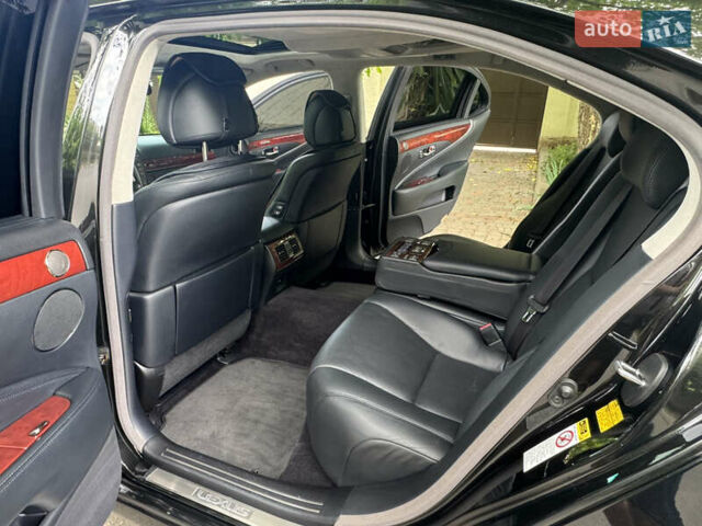 Чорний Лексус ЛС, об'ємом двигуна 4.61 л та пробігом 151 тис. км за 19999 $, фото 82 на Automoto.ua