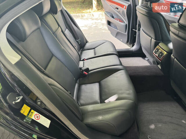 Чорний Лексус ЛС, об'ємом двигуна 4.61 л та пробігом 151 тис. км за 19999 $, фото 65 на Automoto.ua